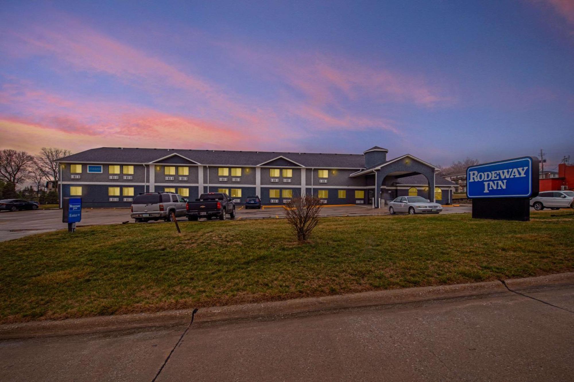 Rodeway Inn Red Oak Exterior foto