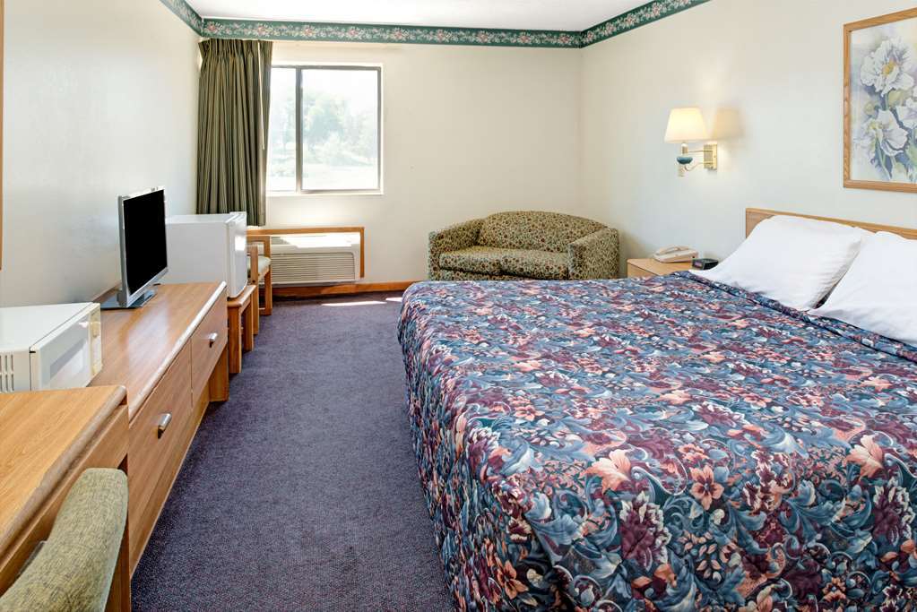 Rodeway Inn Red Oak Habitación foto